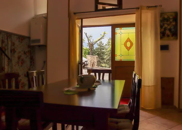 La Contessa צ'לנו